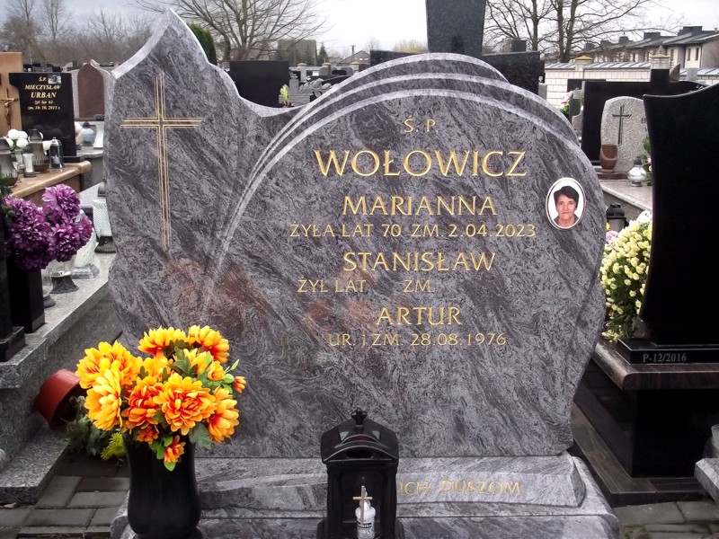 Grób Marianna Wołowicz